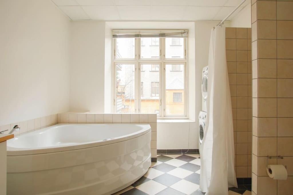 Large & Bright 3Br Apartment W Whirlpool Near Metro Kopenhagen Exterior foto
