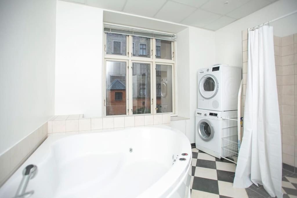 Large & Bright 3Br Apartment W Whirlpool Near Metro Kopenhagen Exterior foto