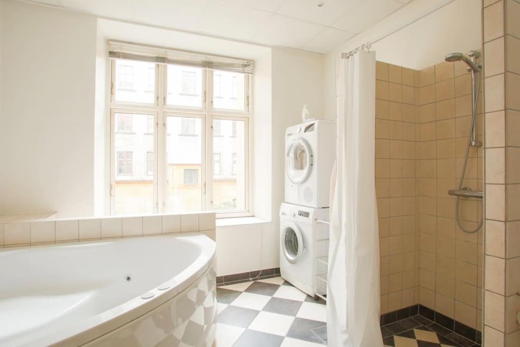 Large & Bright 3Br Apartment W Whirlpool Near Metro Kopenhagen Exterior foto